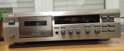 Yamaha KX-393 Kassettendeck, Tape, Audio, HiFi. Titan Silber 