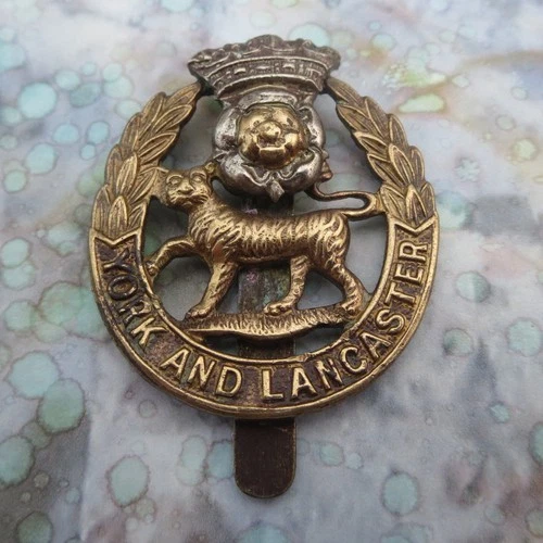 The York & Lancaster Regiment WW1 Brass Economy British Army/Military Cap Badge
