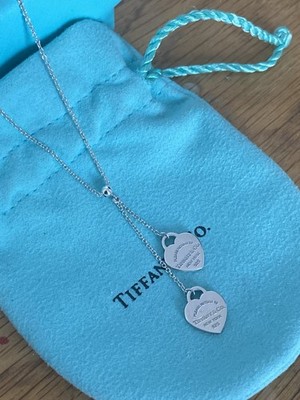 Seltene Tiffany & Co authentische Doppel Mini Herz Sterlingsilber Lariat Halskette