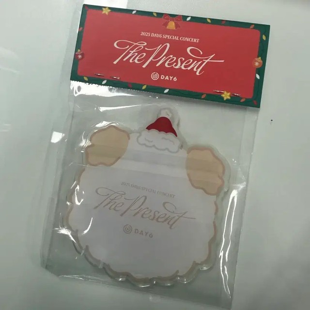 Day6 Dwon Mirror Kkon Con and Madezun Collectible