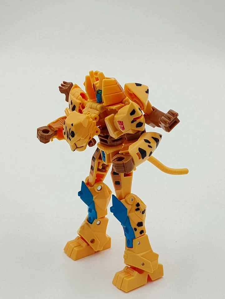Transformers Cyberverse Adventures CHEETOR Figure - Image 2 of 4