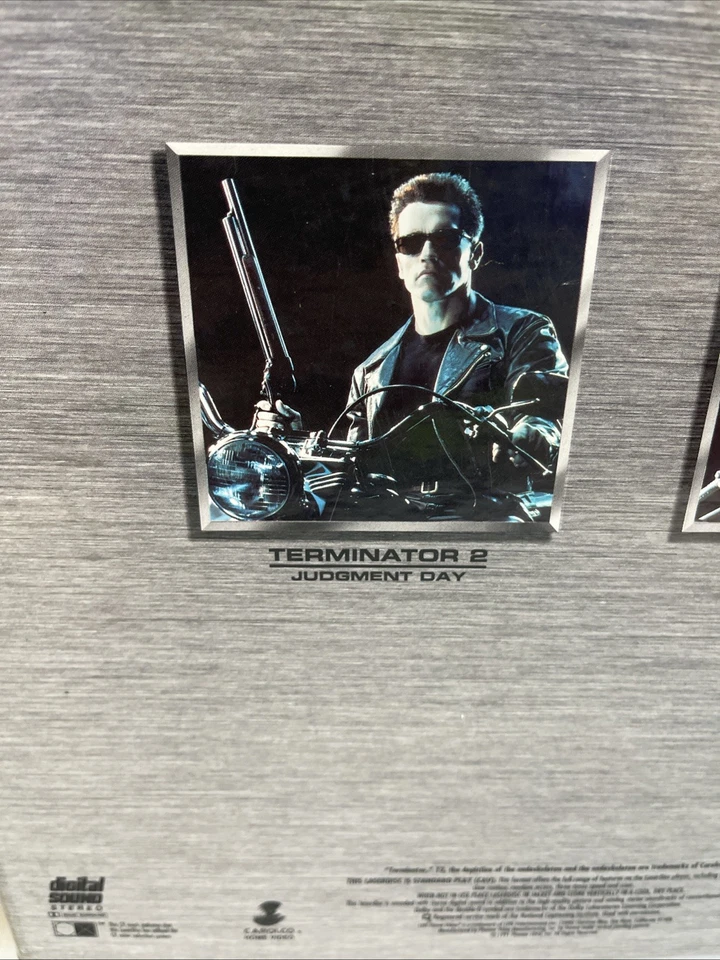 Terminator 2 Judgment Day Laserdisc + Making Of Box Set 4 Laser Discs Movie - Image 3 of 4