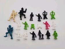Lot Vintage Tim Mee Galaxy Laser Space Team 19 Astronauts Aliens Plastic 1970s