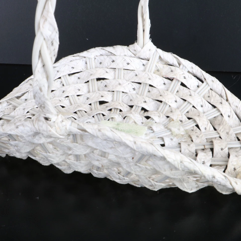 White Wicker Display Floral Basket - Image 3 of 4