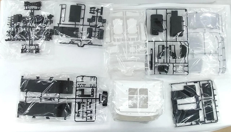 Tamiya Dump Tractor Truck 56357 1/14 R/C Mercedes Benz AROCS 3348 Tipper japan - Image 3 of 4