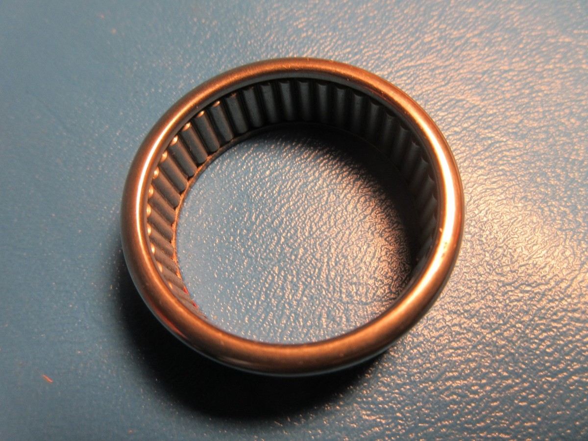 Cuscinetto a rulli aghi Koyo B-812, Tazza disegnata Italia