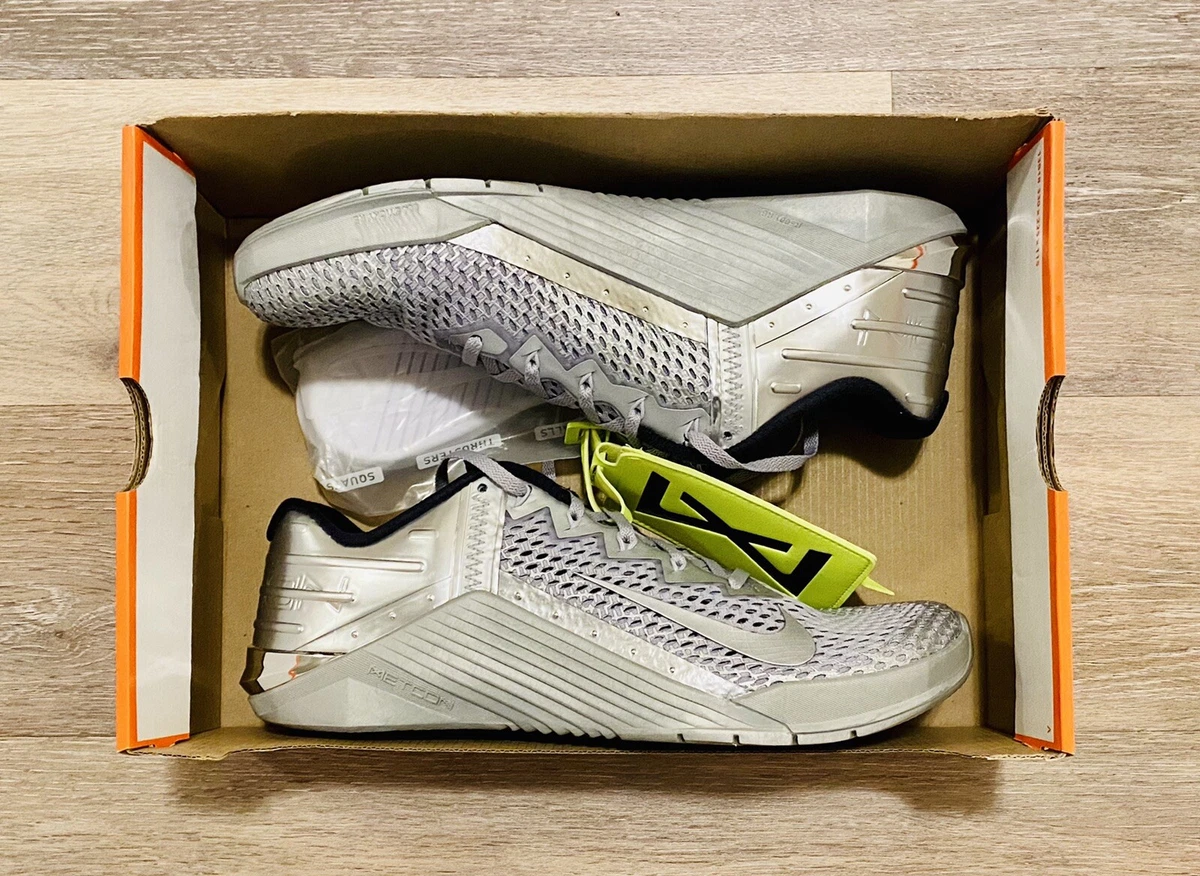 Metcon metallic top