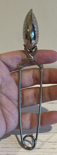 Stainless Steel Tea Infuser Strainer Spoon Loose Leaf Tea, Herbs and Spice - Picture 3 of 4