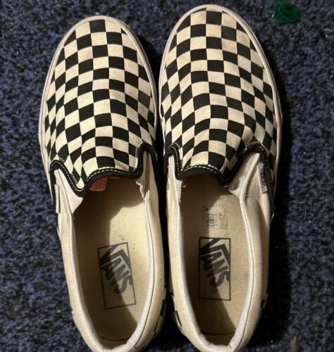 VANS Authentic Slip On Black checkered pattern