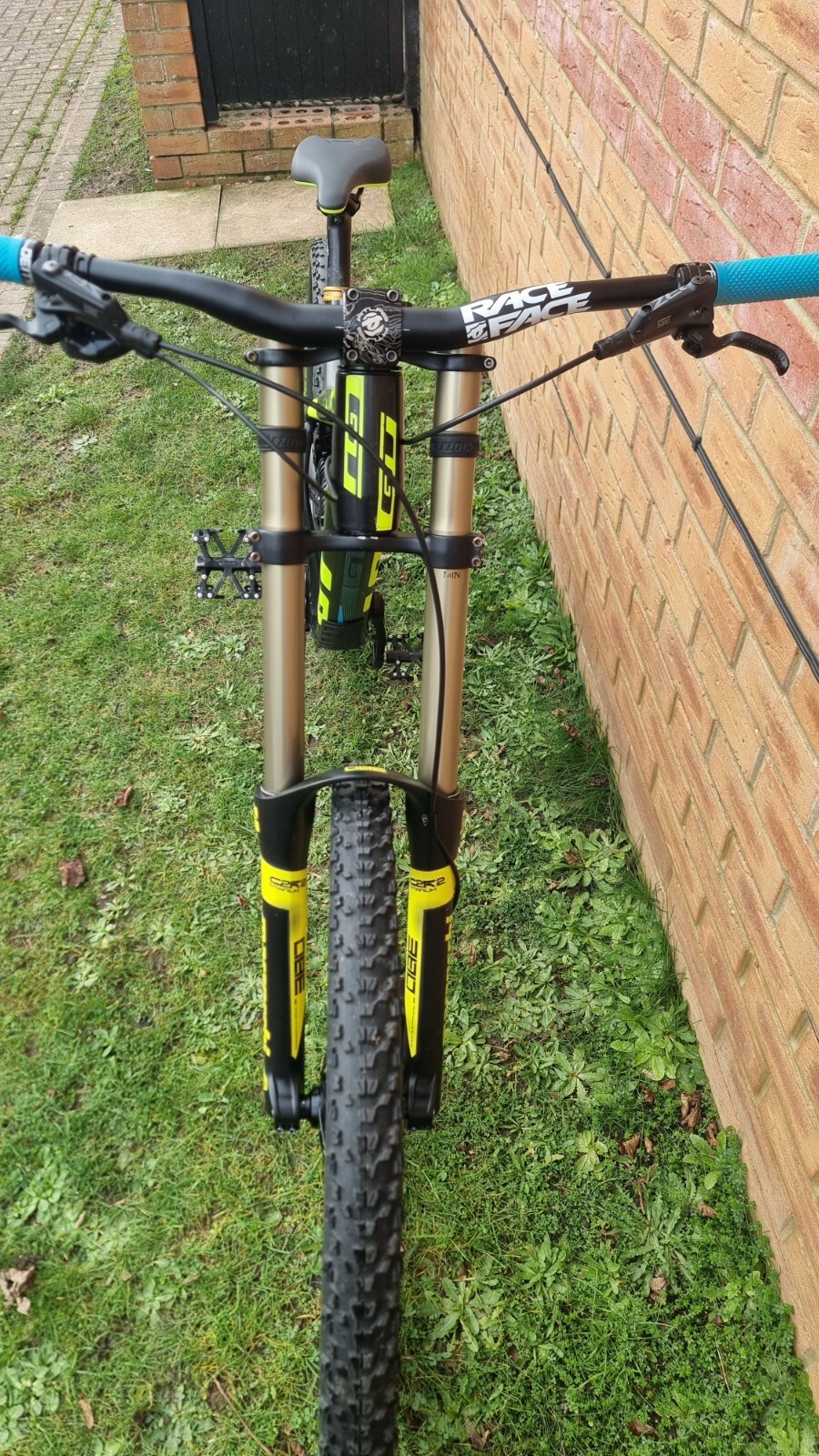 Downhill Mountain bike Gt fury full suspension large frame 27.5 wheels eBay