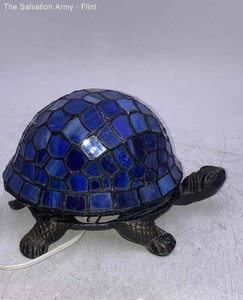 11-096116-160 Blue Stained Glass Turtle Shape Light Portable Accent Table Lamp