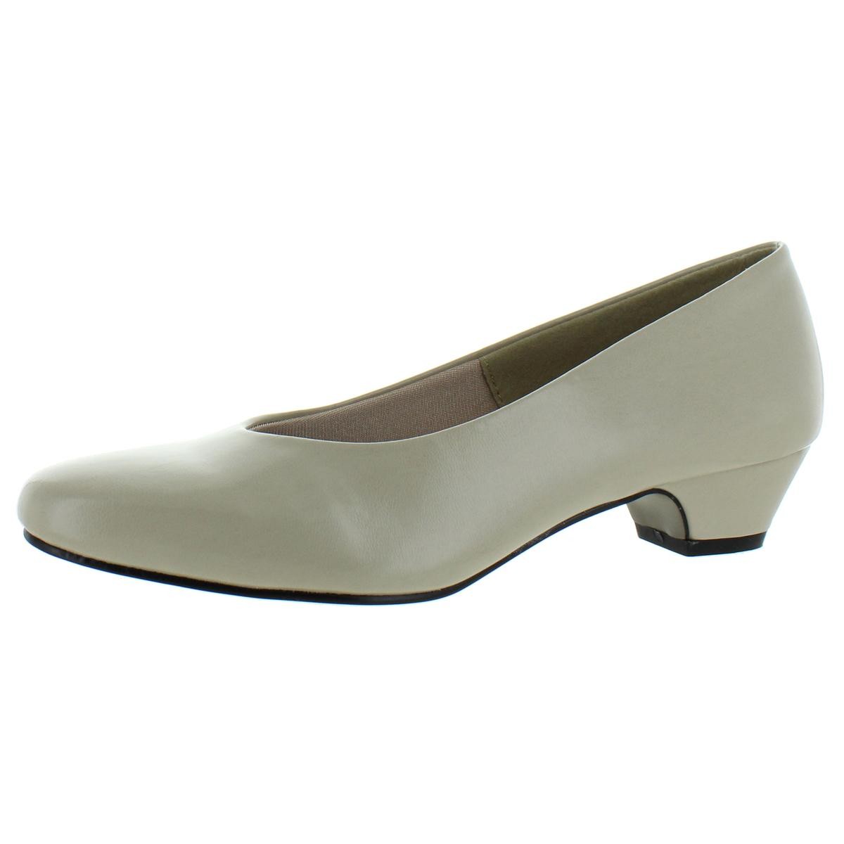 Бежевые модельные туфли-лодочки Soft Style Womens Angel II на каблуке 6 см C D W BHFO 2286 2790₽