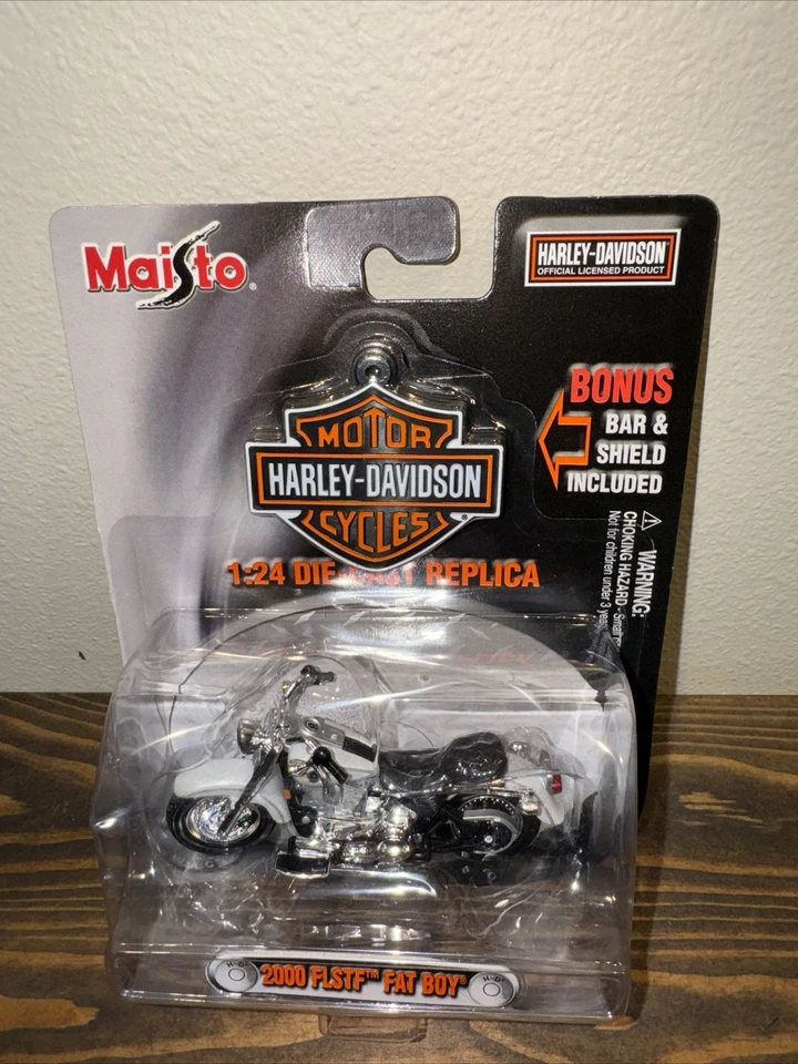 1:24 Maisto Harley-Davidson 2000 FLSTF Fat Boy Die-cast NEW - Image 2 of 3