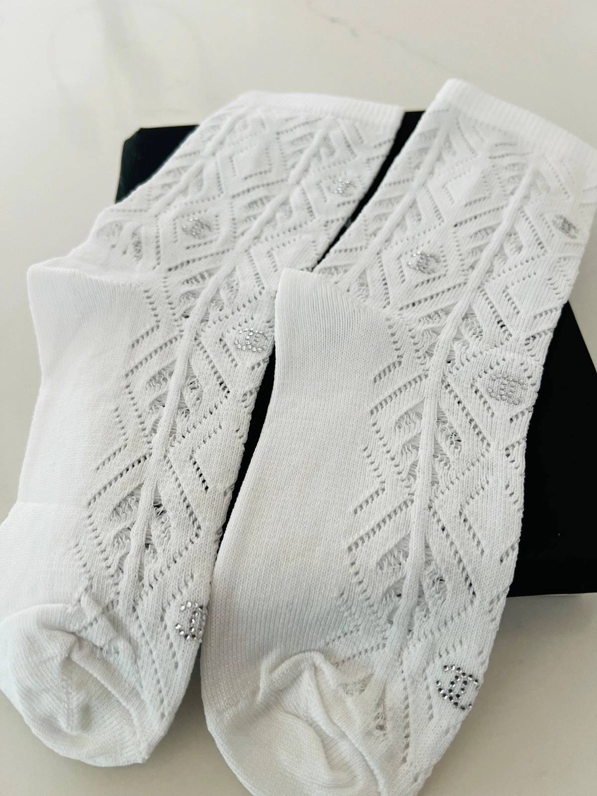 NWB CHANEL 23A RHINESTONE CC LOGO WHITE SOCKS S