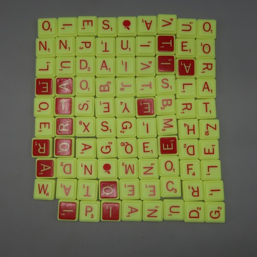 Hasbro Parker Brothers SCRABBLE APPLE Travel Crossword Family Game replacements - Picture 5 of 5
