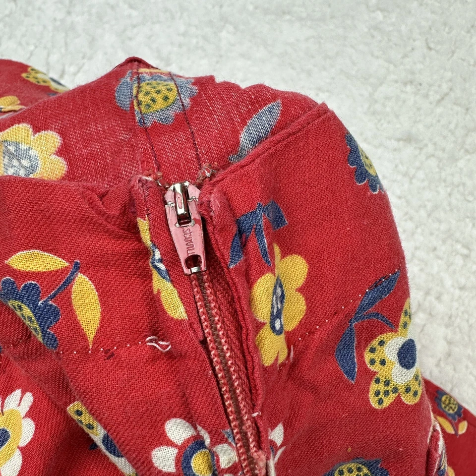 De colección Años 50 Floral Saco de Alimentación Mameluco Algodón Rojo Hecho a Mano Ditsy Margarita Scovill Foto 3 de 4