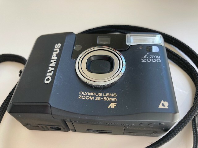 Olympus iZoom 2000 35mm camera 25-50mm lens | eBay