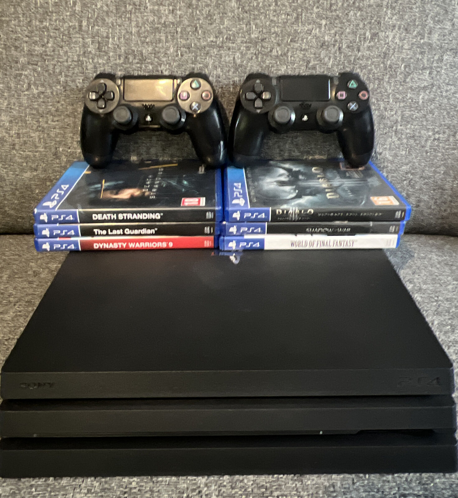 Consola PS4 Slim + The last guardian (1 TB)