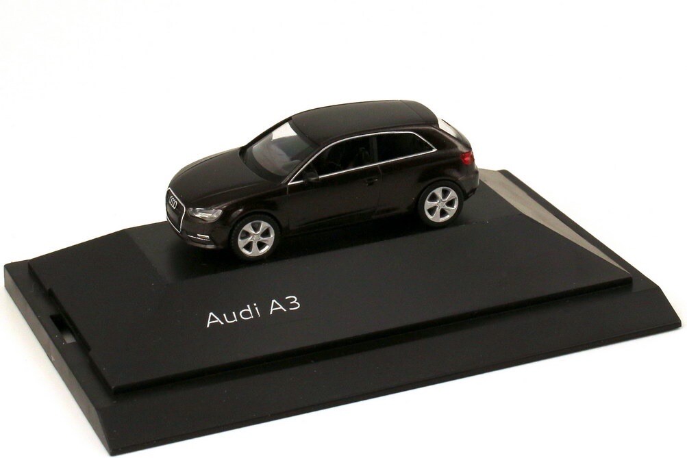 Audi A3 sportback ブラック ミニカー 1/18 1/18 Dealer Edition Audi A3 Sportback (Black) Diecast Car Model