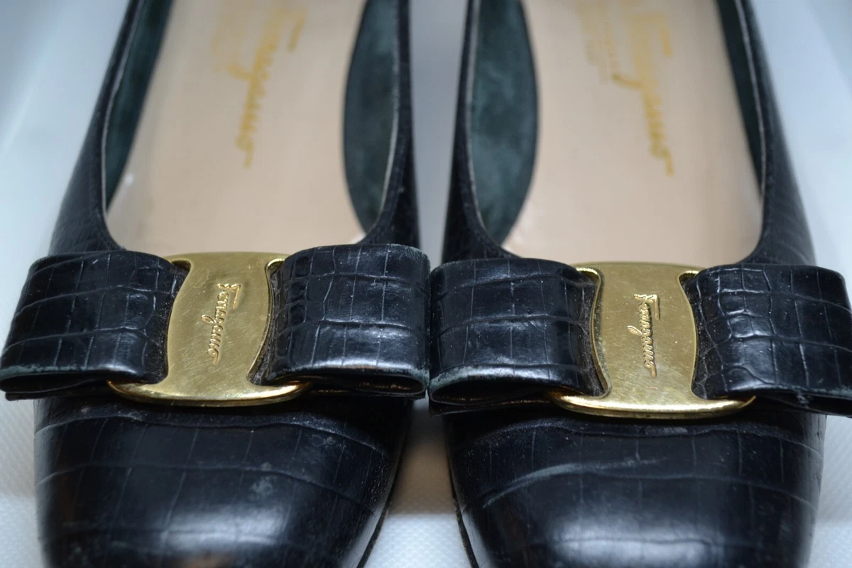 Ferragamo Women Vara Bow Pump Black Size 7