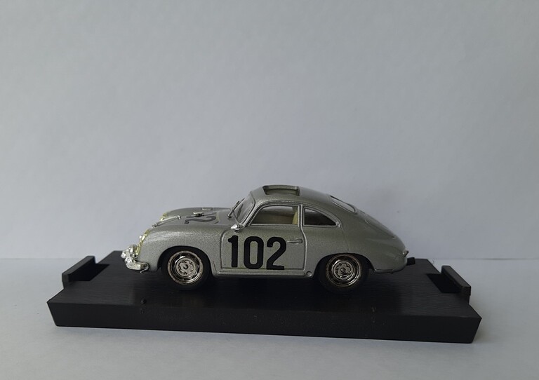 BRUMM Porsche 356 1952 ミニカー ケース付き　1/43 ブルム brumm PORSCHE 356 coupe 1952 1/43 - メルカリ