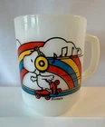 Vintage 1958 SNOOPY Milk Glass Mug  “The Skaters Waltz” Rainbow Schulz 4” Tall
