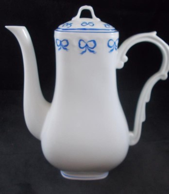 Vista Alegre Ruban Blue Miniature Coffee Pot with Lid Holds 3 Cups