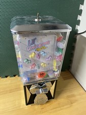 Bulk VENDING MACHINE with Lil' Unicorns - Toy Capsule Vending machine - 1" pods