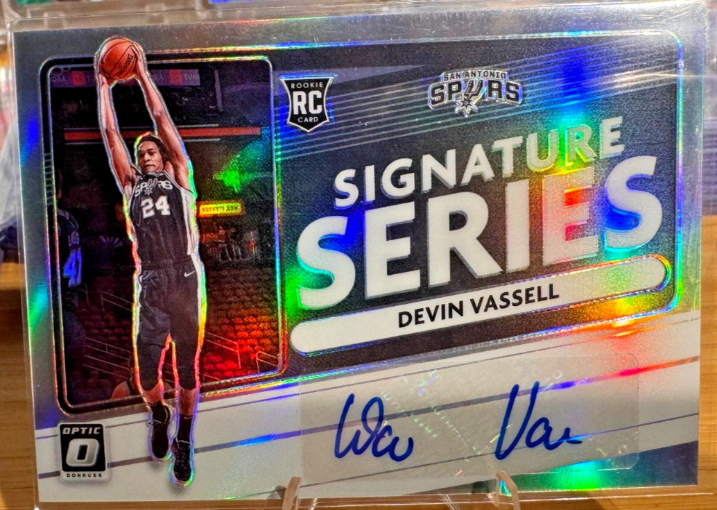 2020 Donruss Optic - Signature Series Devin Vassell #SS-DVS Holo Prizm CLEAN!