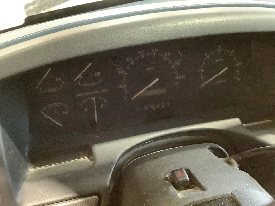 Used Left Headlight Assembly fits: 1995 Ford F250 PICKUP Left Grade A Foto 4 de 4