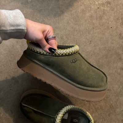 UGG Tazz Green Suede Mule Slippers Lined Embroidered Logo Platform US 6