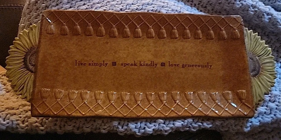 Grasslands Road 向日葵拼盘 "Live Simply Speak Kindly Love Generously"  — 第 4/4 张图片