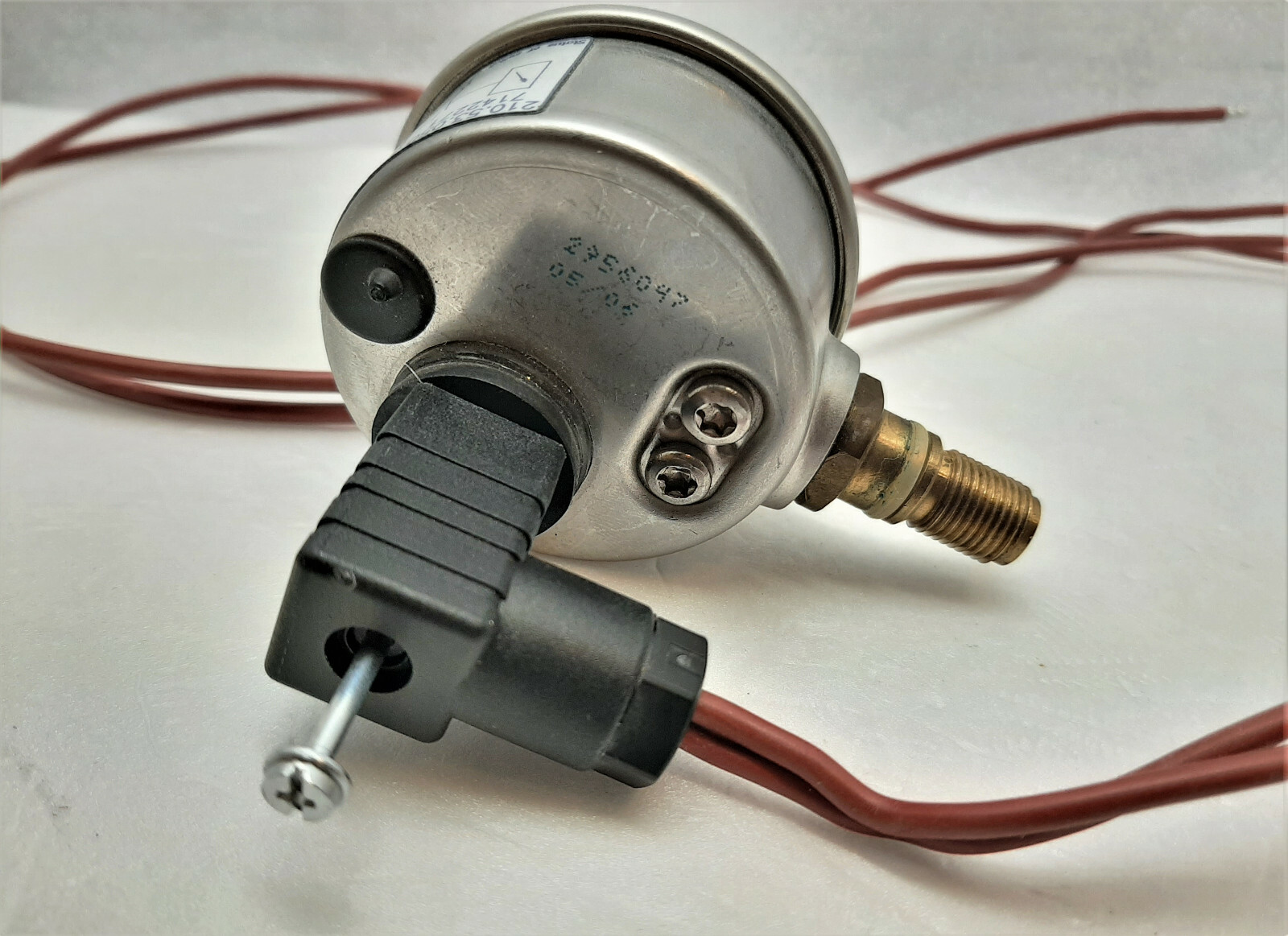 270 400 BAR WIKA pressure gauge Switch KL1,6 PN 0210673, 210.53.050