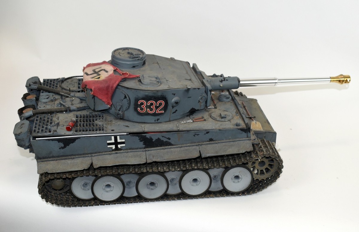 1/16 Gray Tamiya Tiger I Tank Built, Weathered, Eq W/ TK40s