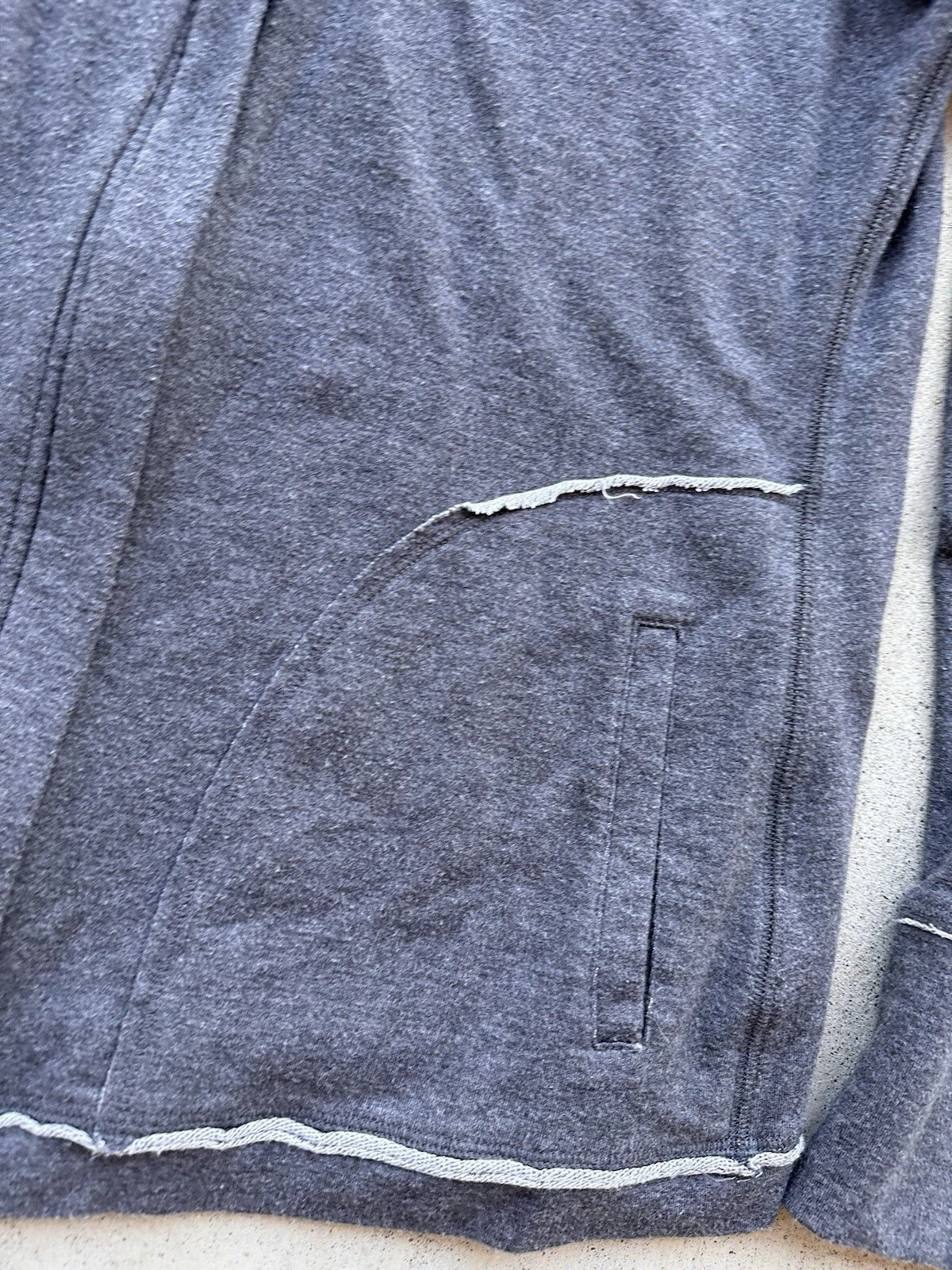 alo-yoga zip up snap button activewear sweatshirt