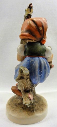 Figura Hummel Goebel - Apple Tree Girl - #114/1 - 6"" - TMK2 abeja completa - Imagen 2 de 11