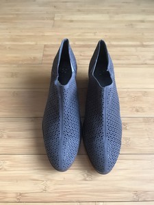 vince camuto derindia