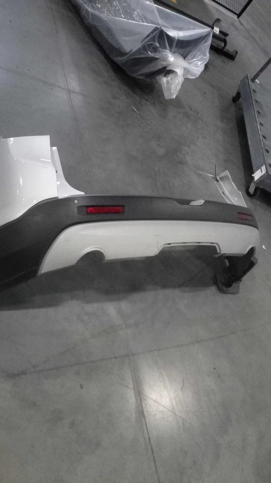 2017 GMC Acadia Silver Rear Bumper Assembly OEM 11609489 178k Miles - Image 2 of 4