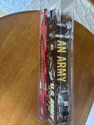 #01 Jerry Nadeau US Army Collector Series Racing Hauler 1/64 NASCAR Diecast - Picture 2 of 2