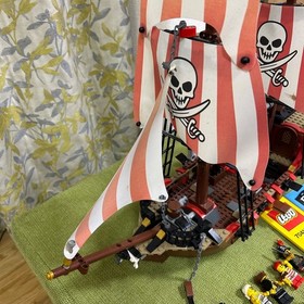 LEGO Pirates The Brick Bounty 70413 In 2015 Used Retired W/Manual As Is