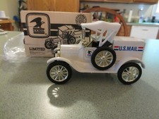 Ertl 9843UA 1:25 "U.S. Mail" 1918 Ford Runabout Die Cast Bank in Box with Key