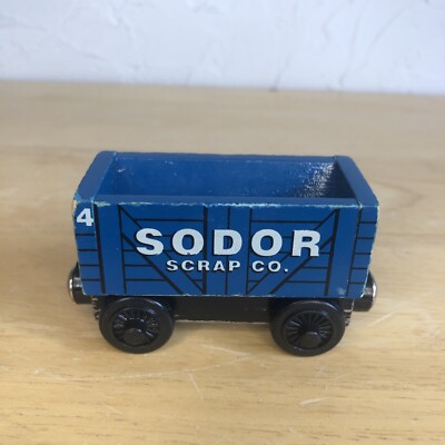 Gullane THOMAS the TRAIN Sodor Scrap Co WOODEN RAILWAY Car Pull-Along 2001