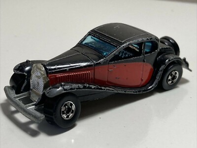 Vintage 1980 Hot Wheels Black & Red 37 Bugatti  Hong Kong