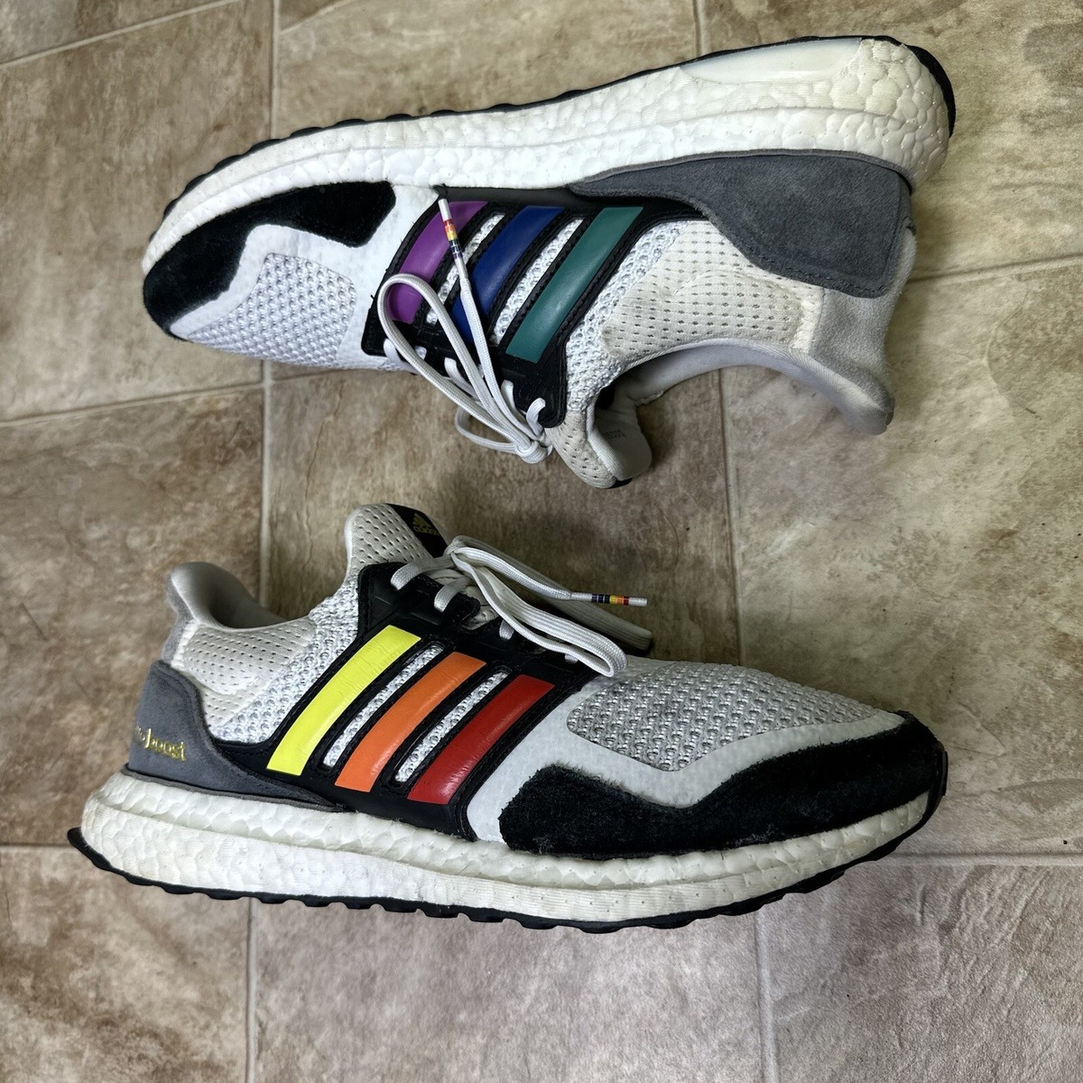 ultraboost s&l pride