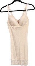 SPANX Beige Full Slip Size M Lace Trim Wireless Cups