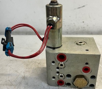 Power Bob-Tach Valve Hydraulic Quick Attach Skid Steer Coupler Control Unit