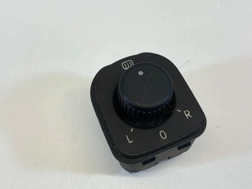 VW PASSAT B7 ALLTRACK 365 Spiegeleinstellschalter 1K0959565F 1.98 30674351