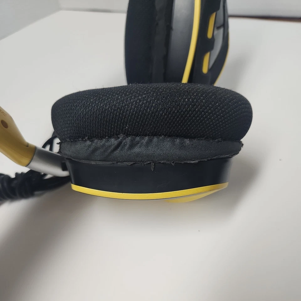 CORSAIR VOID PRO RGB SE Wired Gaming Headset Headphones - Yellow - Image 4 of 4