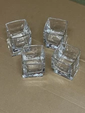 Set Of Four Gorgeous Carre Square JoyJolt 10 oz Whiskey Glasses.