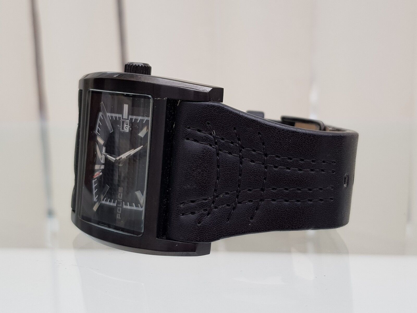 Genuine POLICE Mens watch Rectangular Date Black leather strap RRP 